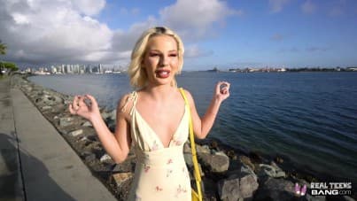 
Bella posing in the fitting room and fucking in the bedroom