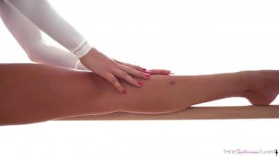 
brilliant blowjob from long-legged ballerina