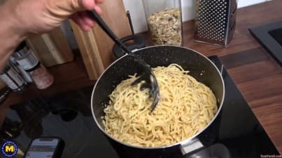 
i love a candle dinner and a busty MILF