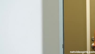 
very, very nice casting with a busty newbie