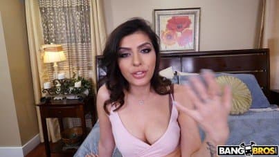 
arab lady's monster cock first experience