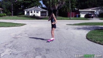 
grateful girl with hairy pussy