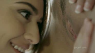 
Sara Luvv and Scarlet Banks - Intimate Shaving