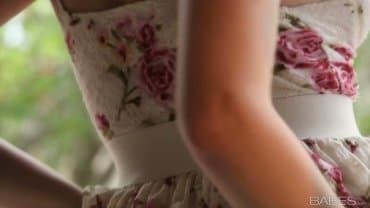 
Babes - Molly Bennett - Summer Dress