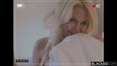
yeah boyz, it's Jesse Jane