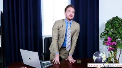 
the secretary wears wrong clothes