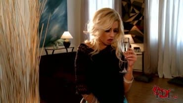 
Jessie Volt - Early Evening Tease Show