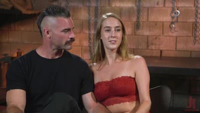 
it's very brutal fuck with Cadence Lux