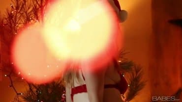 
Alaina Fox: "Naughty Or Nice" (+18)