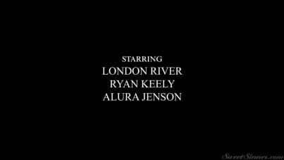 
coach the stepmom into cuming