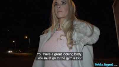 
Florane Russell, public agent