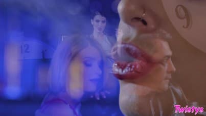 
blonde cheats on her BF with a girl in a pub's toilet