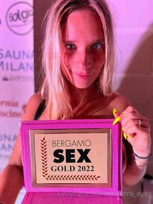 Click to view full size Azzurra Eyes Nude OnlyFans Leaks 17 Photos