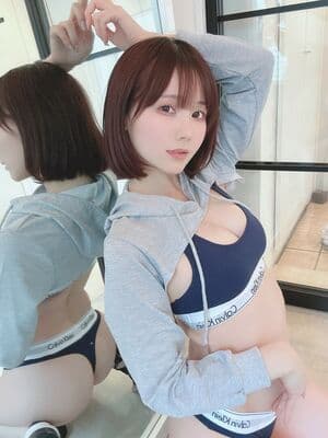 Click to view full size KenKen けんけん Nude Leaks 13 Photos