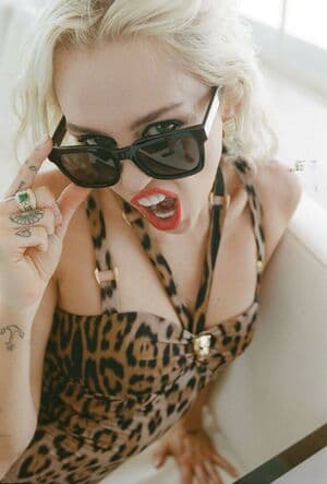 Click to view full size Miley Cyrus Nude Leaks 45 Photos