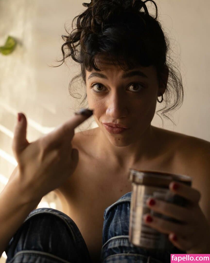 Click to view full size Romi Henenson Nude Leaks 26 Photos