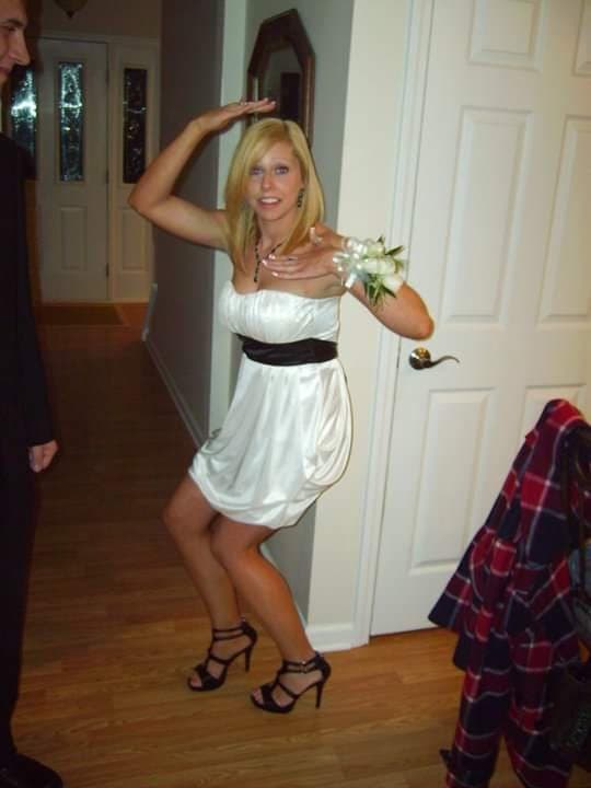 Click to view full size Webslut renowned Stacie R., forever wank fodder on the ?..??