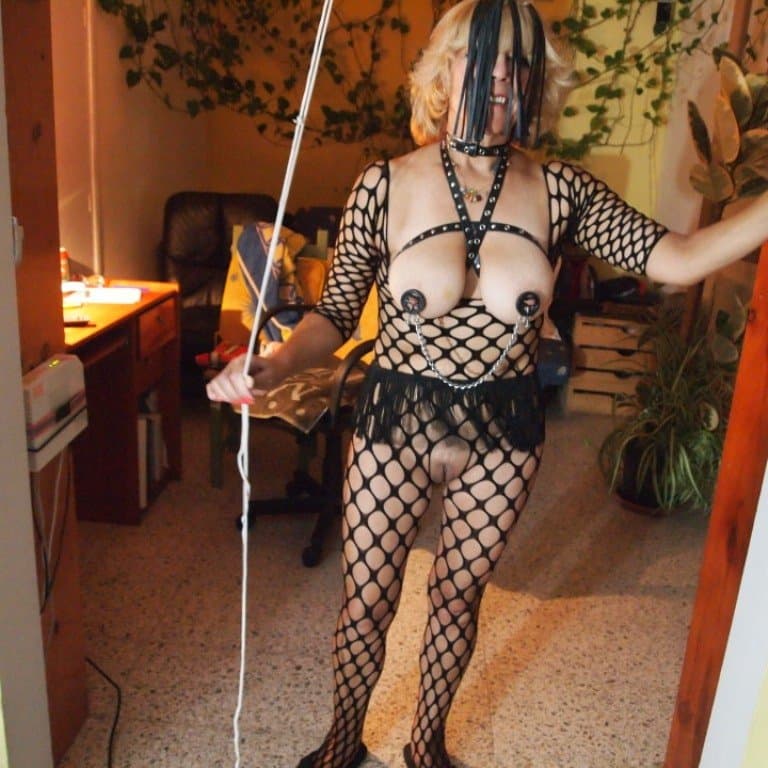 Click to view full size Maria Matt Premia