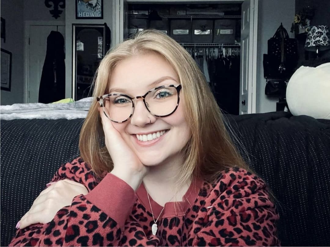 Click to view full size Submitted Thick Busty Brunette Future Webslut Gf