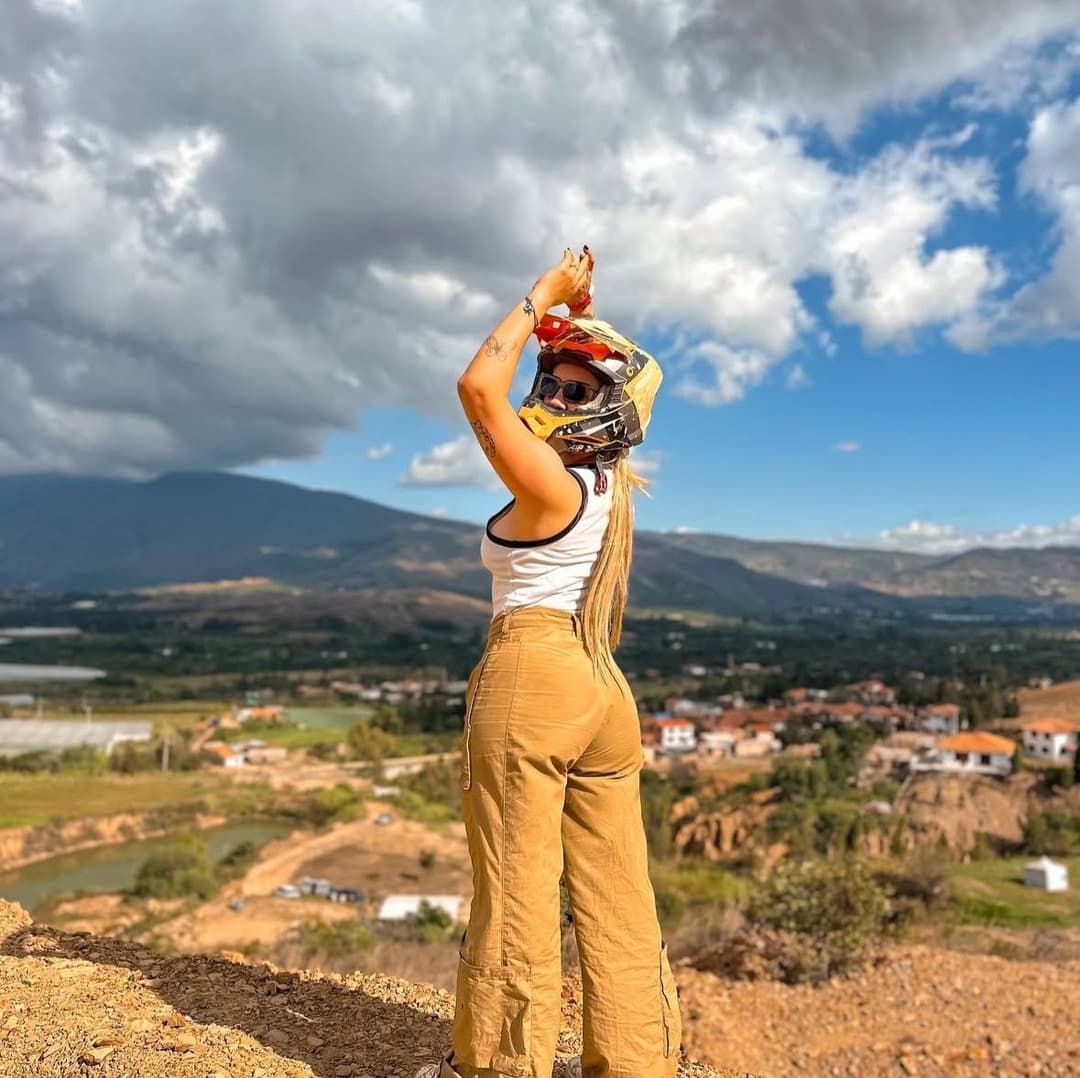 Click to view full size La puta deliciosa de Ana Villa, escribanle a la puta +573102636975 ??