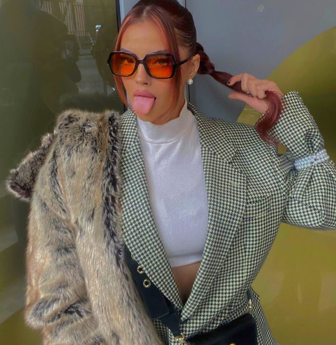 Click to view full size Bulgarian Celebrity Dara