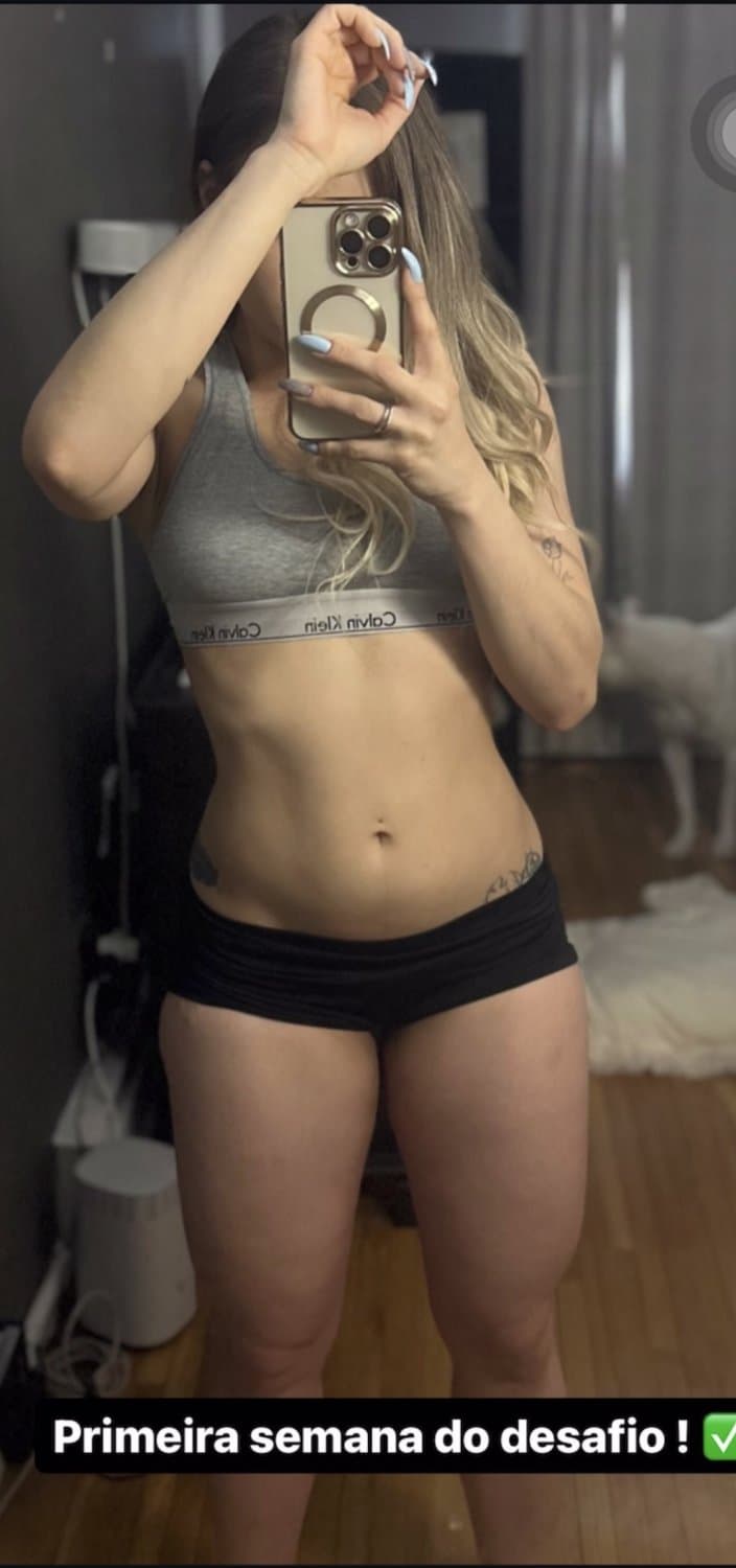 Click to view full size MINHA PUTA - Sarinha - Oque acham dessa puta exibida ??? ???