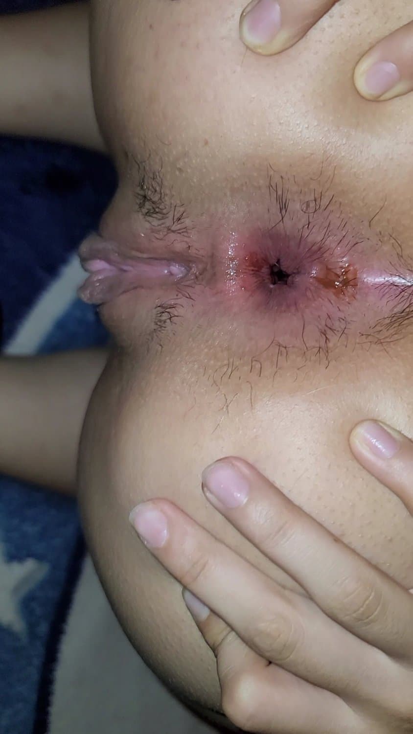 Click to view full size A mi novia hoy le tocaba por el culo que rico se lo hago y lo disfruta como una puta en celo