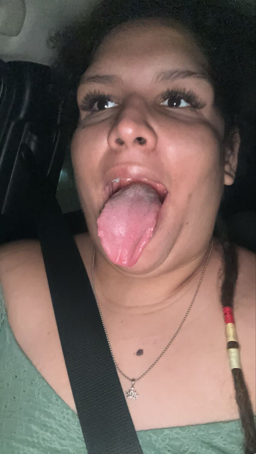 Click to view full size Whore-wife Face fetish (nose, forehead, tongue, teeth, mouth, ears, throat) Gaped, used hole