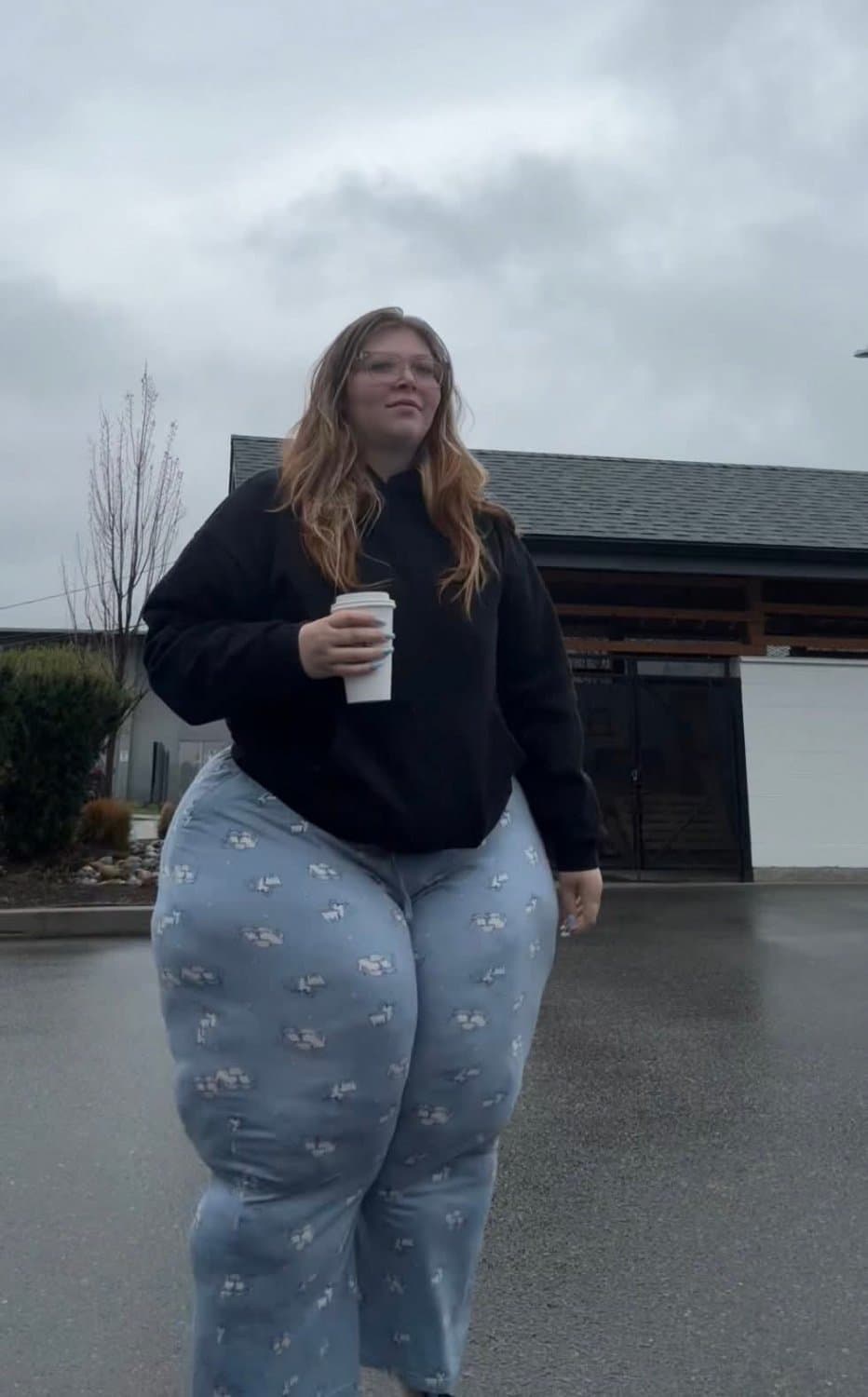 Click to view full size MASSIVE HUGE ASS SSBBW