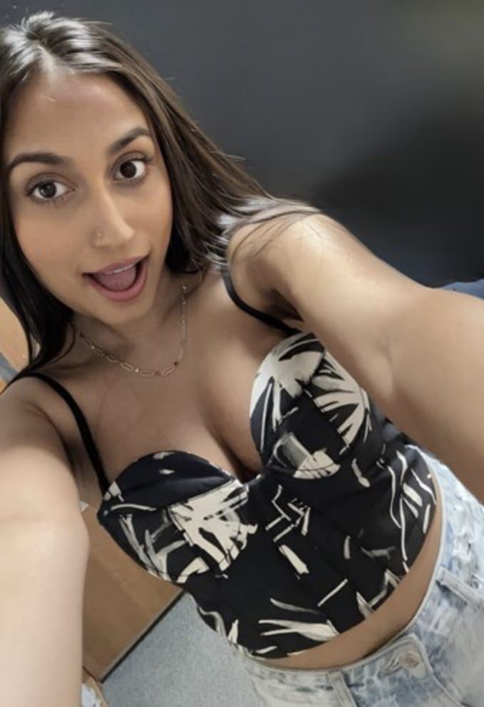 Click to view full size Bf submitted hot petite nri gf