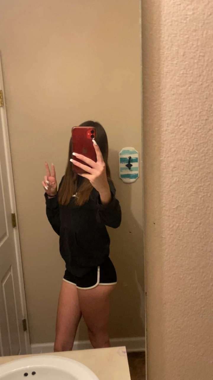 Click to view full size Snap slut leaked