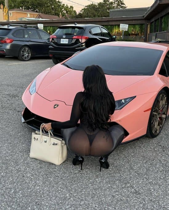 Click to view full size Id smash this thick latina anytime....name a sexier toronto latina ill wait