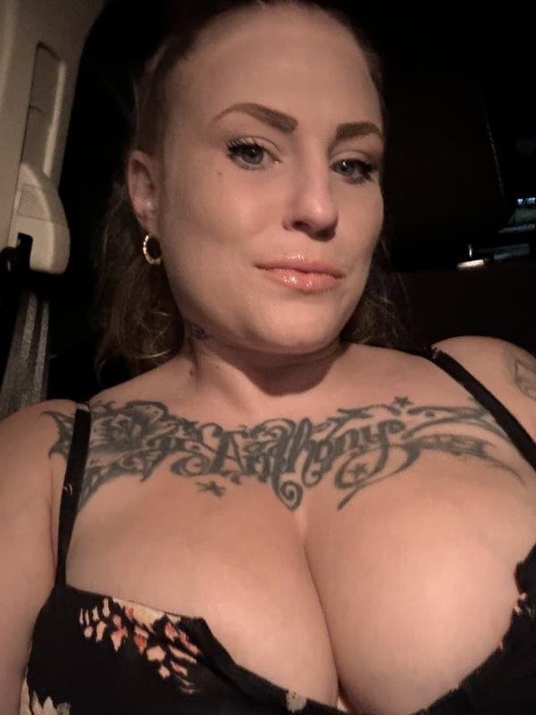 Click to view full size San Antonio Escort #3 Gucci (Bareback Offered)