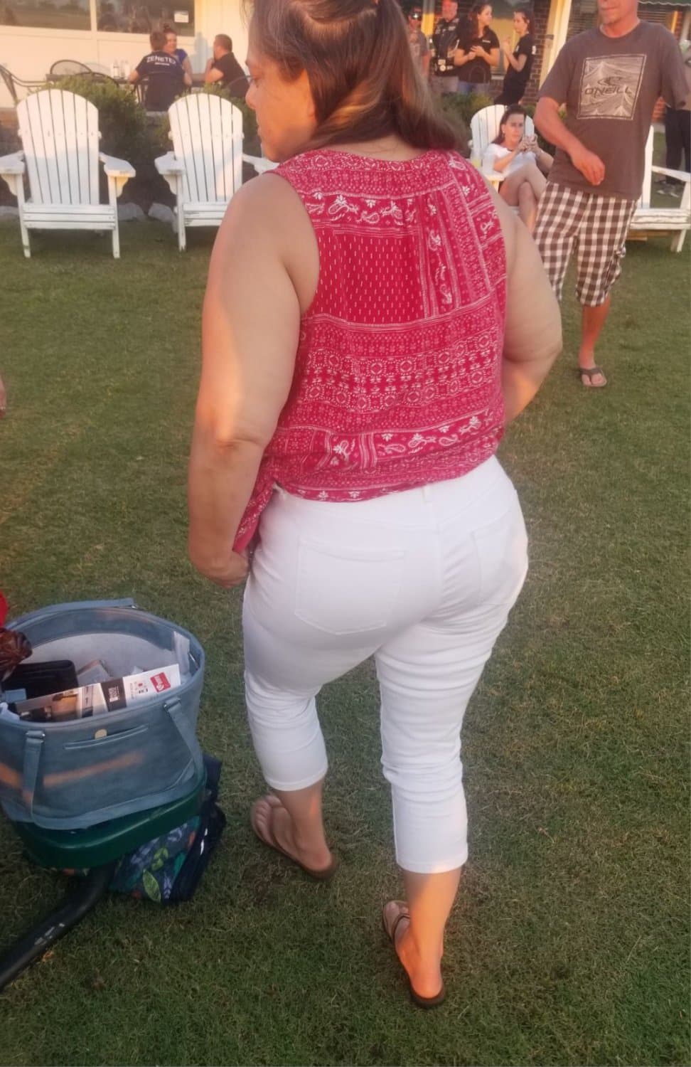 Click to view full size Filthy kik milf veronicagarza28 showing off the anal and cumwhore she is. Kik me to show off yours