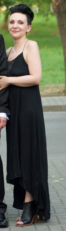 Click to view full size Slut of the week - Polish mature wife dressed.