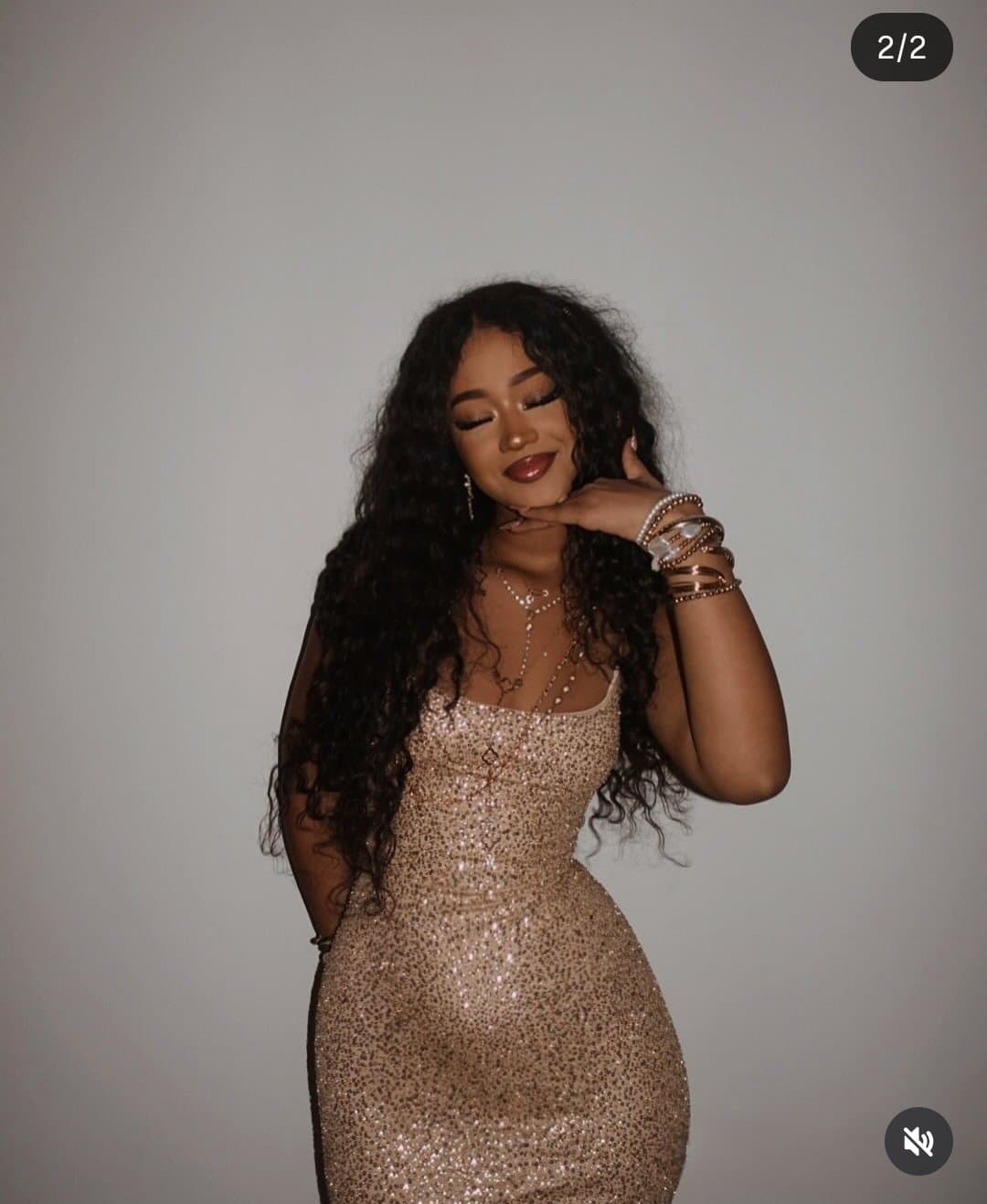 Click to view full size Fatimavsb pretty face need to be covered with cum??