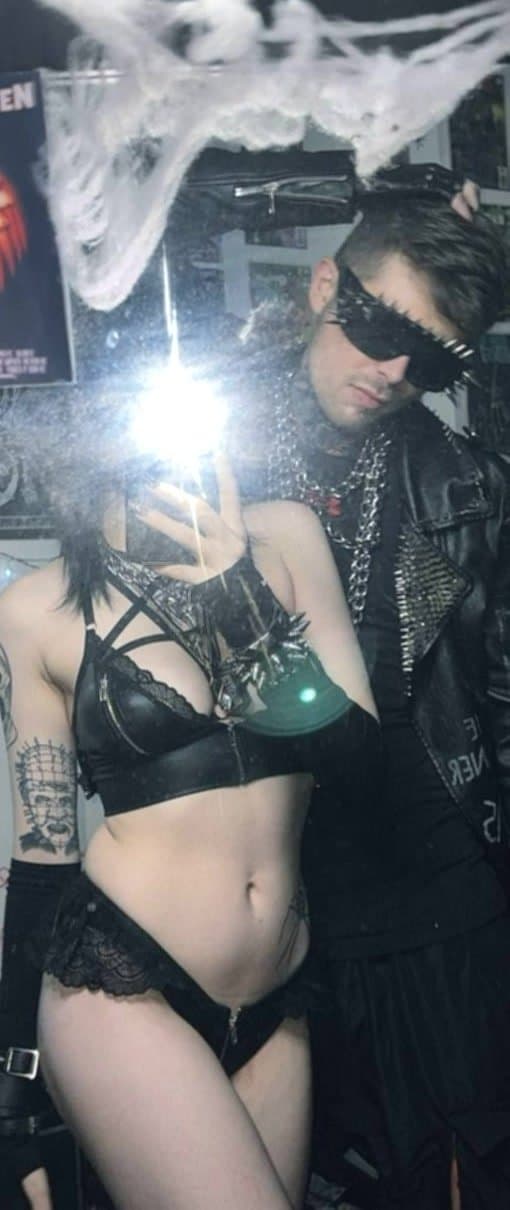 Click to view full size Wanna see a goth couple fuck