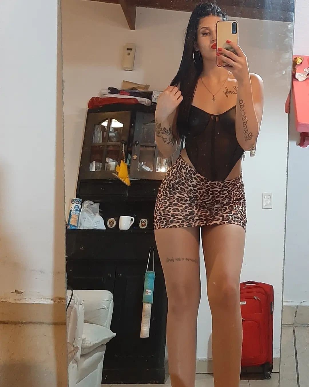 Click to view full size mikaela rocio una turra de culo abusivo