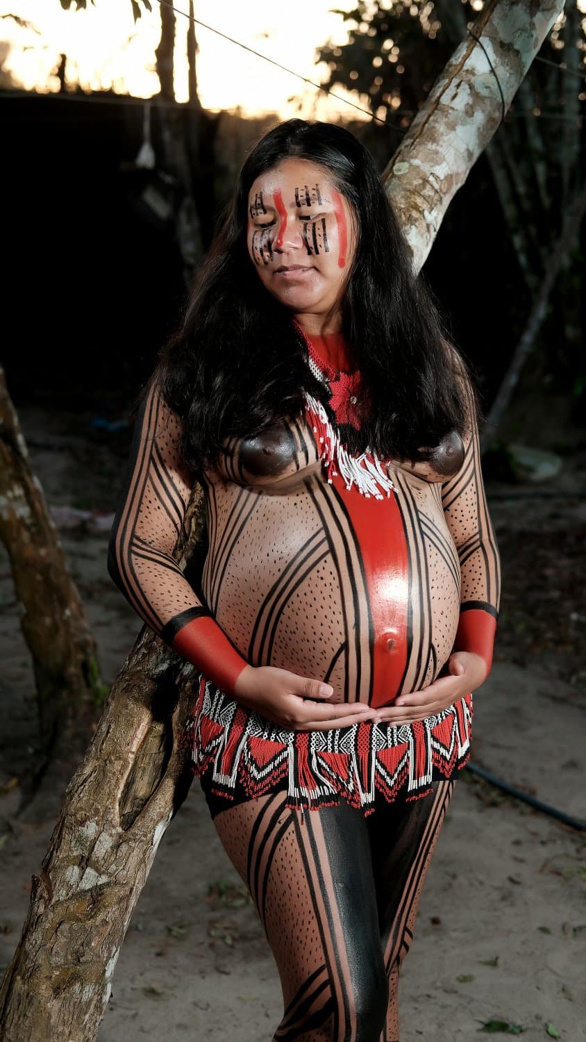 Click to view full size Boudoir Maternity Shoot ? Indigenous Edition