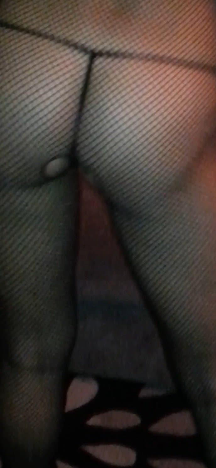 Click to view full size Horny wife amateur slut wife sucking