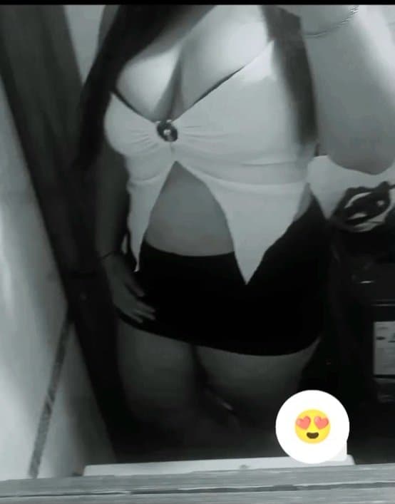 Click to view full size Lindas18??