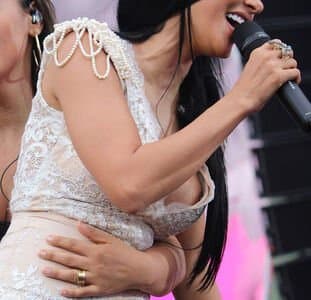 Click to view full size Simaria Mendes - oops