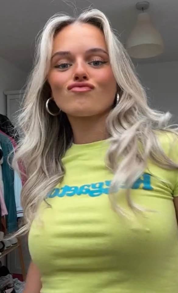 Click to view full size Pierced kik slag