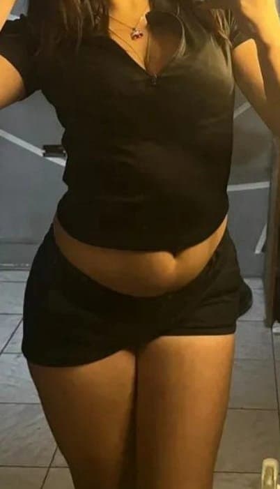 Click to view full size Lindas18??