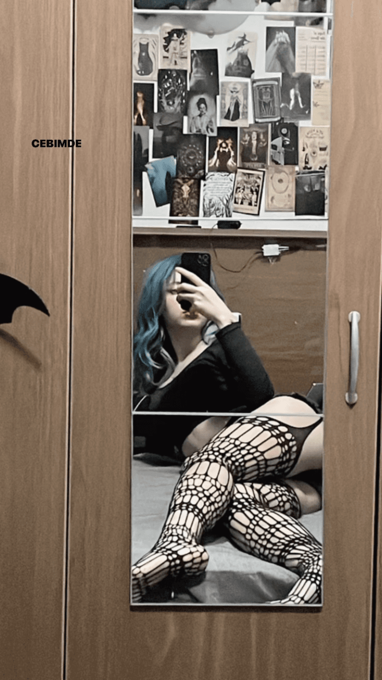 Click to view full size Turkish Super Sexy Goth Teen