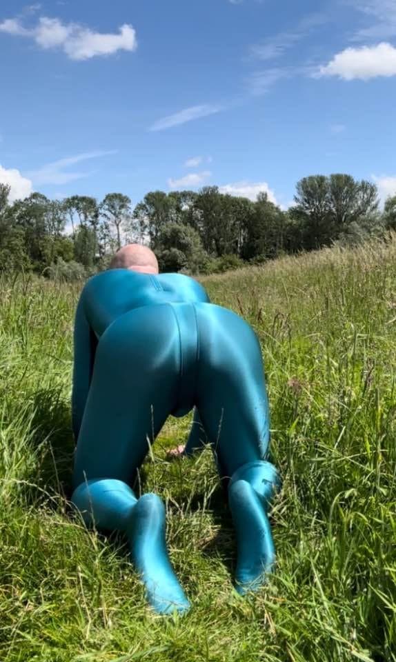 Click to view full size lycra gimp