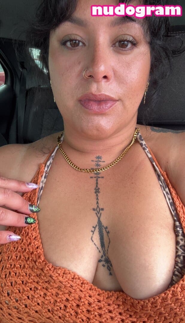 Click to view full size Fat Islander Slut from New Zealand
