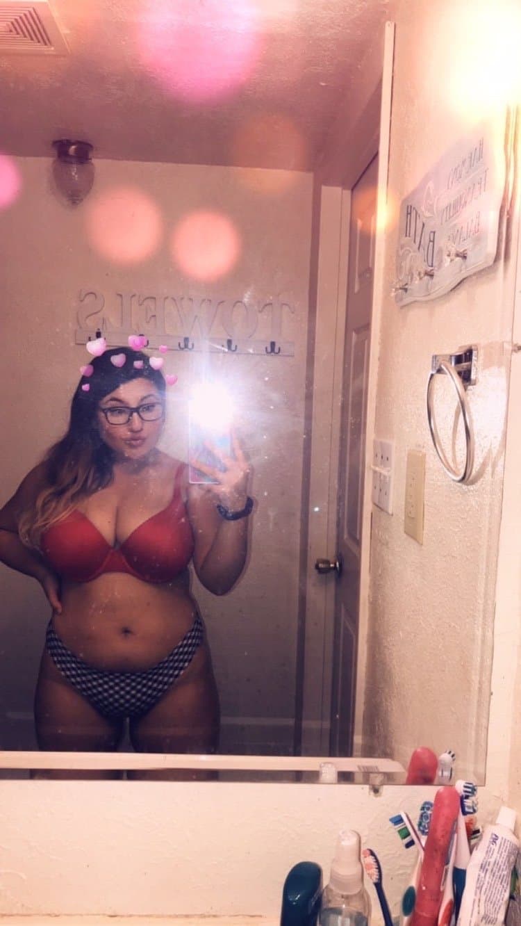 Click to view full size Big titty Latina