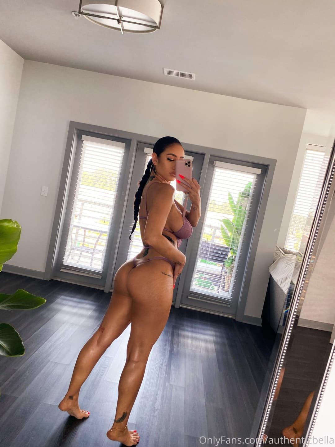 Click to view full size Authentic Bella