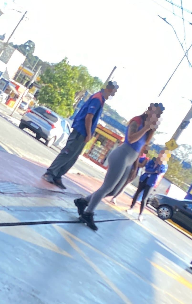 Click to view full size Mexican posto gás street candid part2